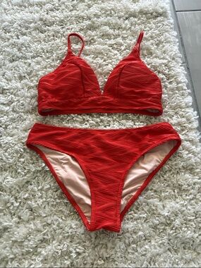 Cupshe Red Textured Bikini Set